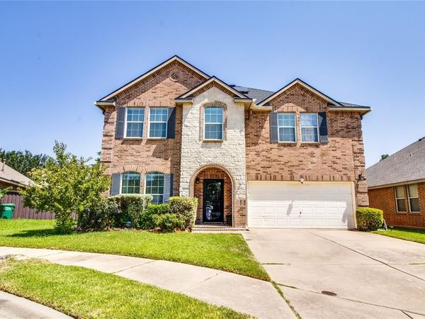 5005 Spyglass Hill Lane, Denton, TX 76208