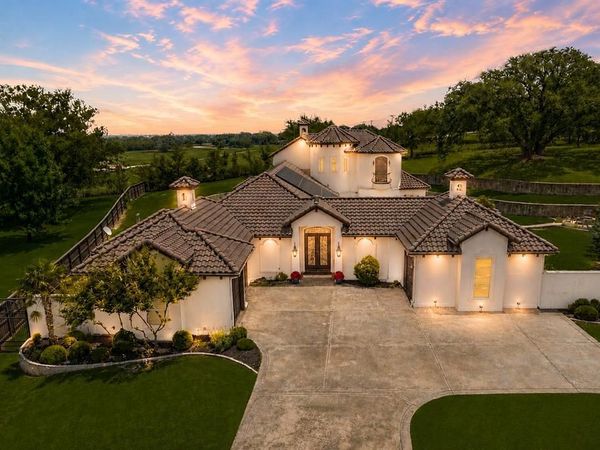 203 Links Court , Aledo, TX 76008