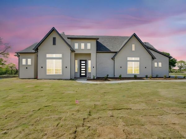 111 Barefoot Bay Boulevard, Corsicana, TX 75109