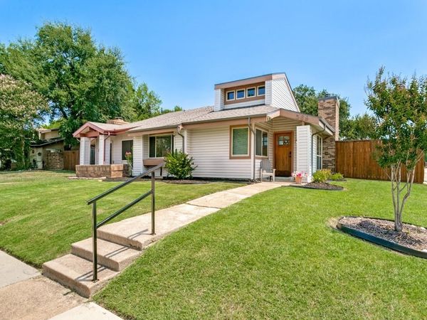 569 Hunters Glen Street, Lewisville, TX 75067