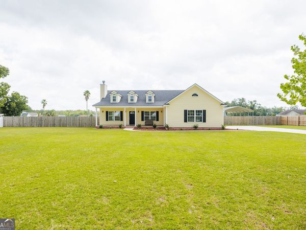 3382 Possum Creek Road, Ray City, GA 31645