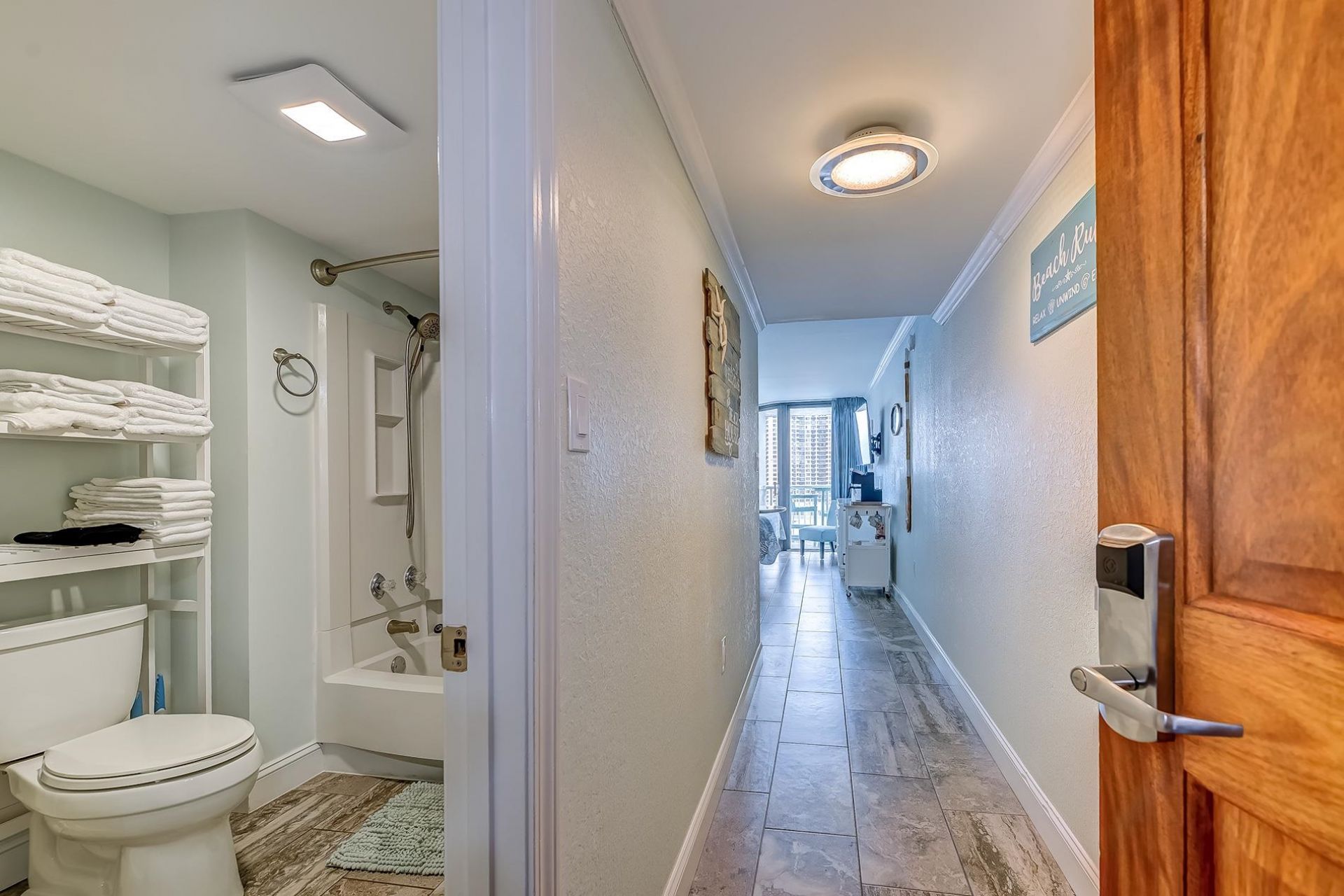 9550 Shore Dr.  Photo 10