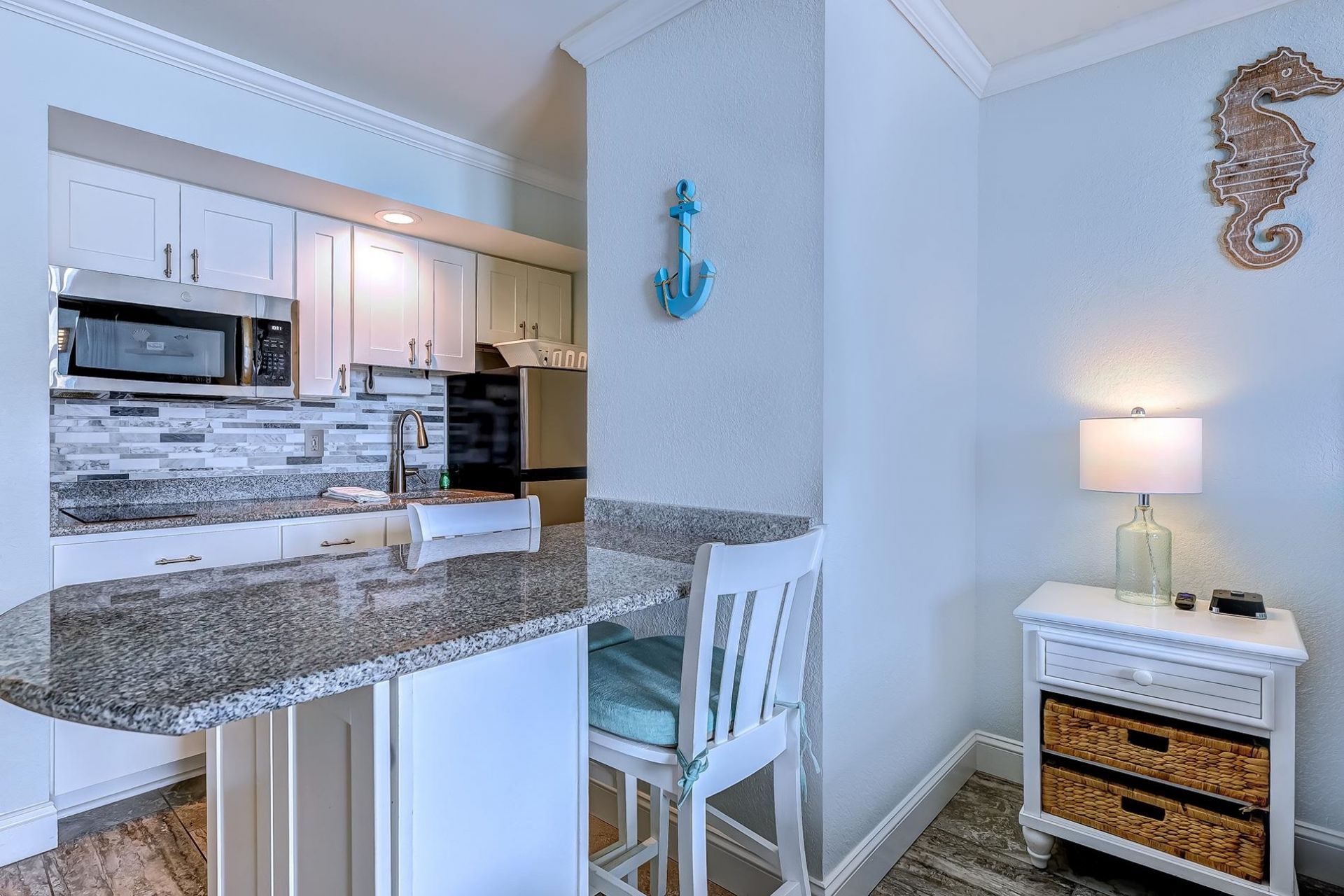 9550 Shore Dr.  Photo 5