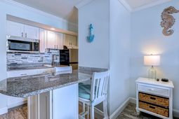 9550 Shore Dr.  photo 4