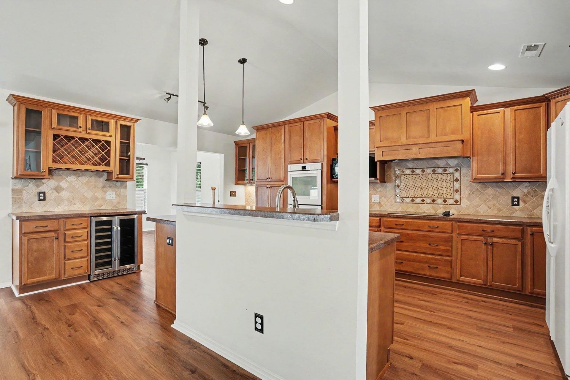 420 Bellegrove Dr. Photo 11