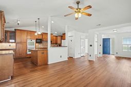 420 Bellegrove Dr. photo 4