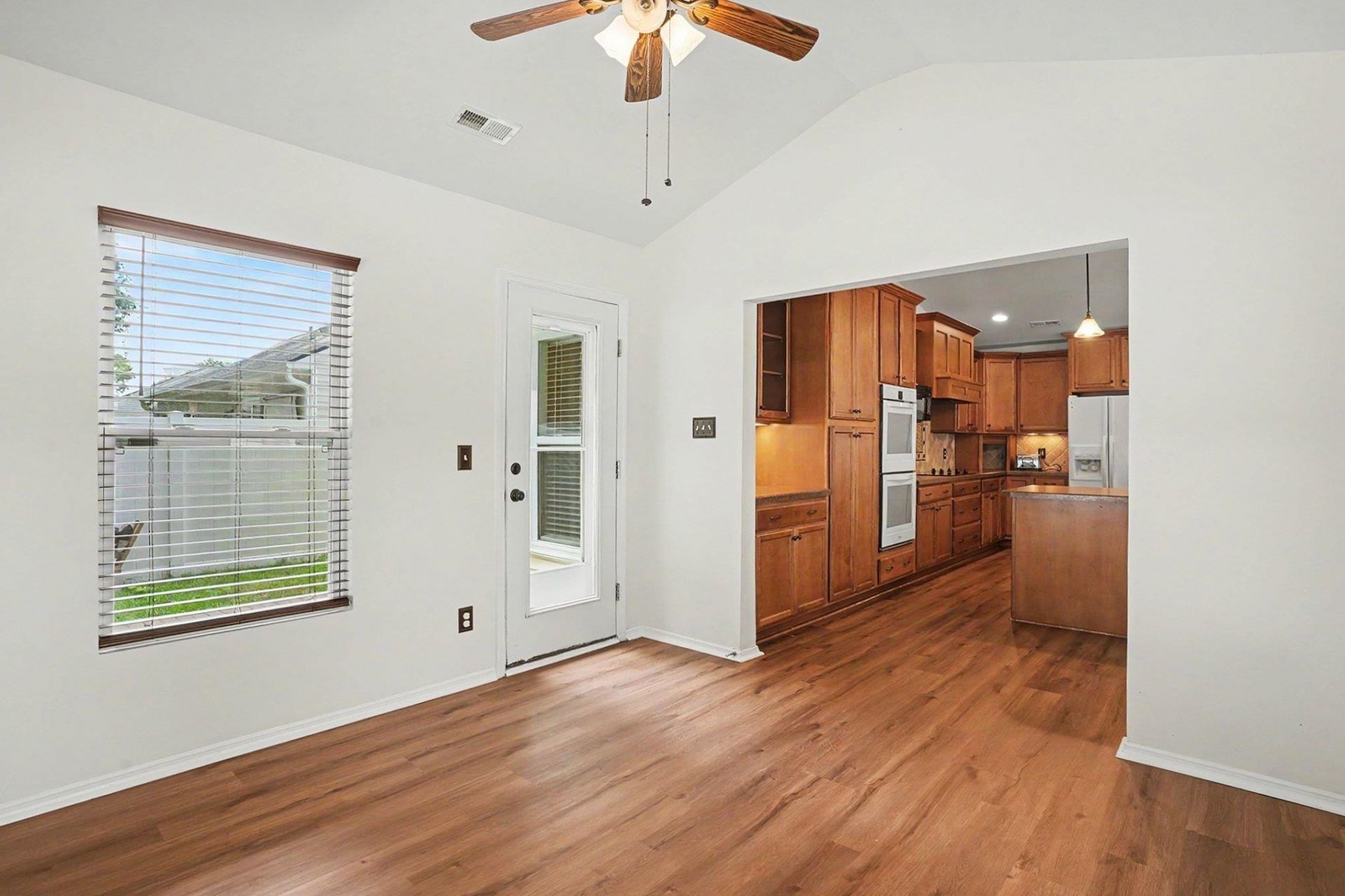 420 Bellegrove Dr. Photo 6