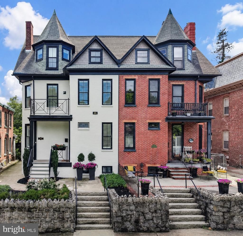 2018 Gilpin Avenue, Wilmington, DE 19806 Main Photo