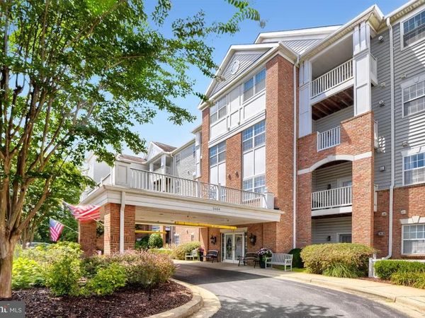 2604 CHAPEL LAKE DRIVE, Unit 104, GAMBRILLS, MD 21054