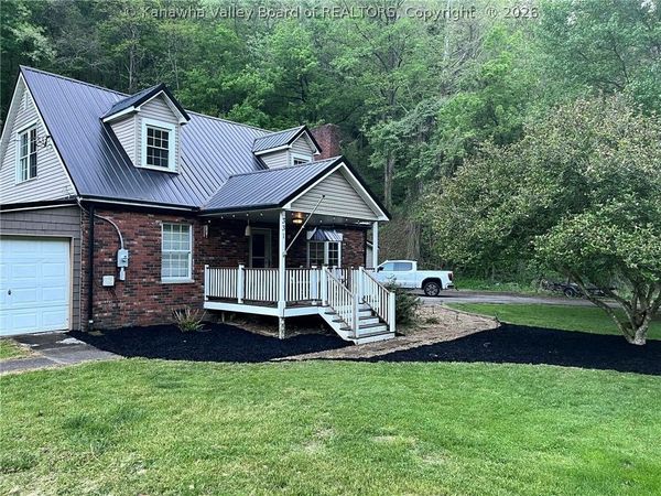 331 Gray Street, Comfort, WV 25049