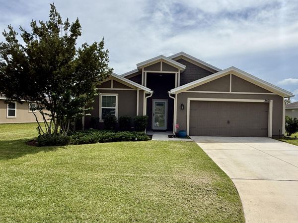 8690 LAKE GEORGE Circle E, Macclenny, FL 32063
