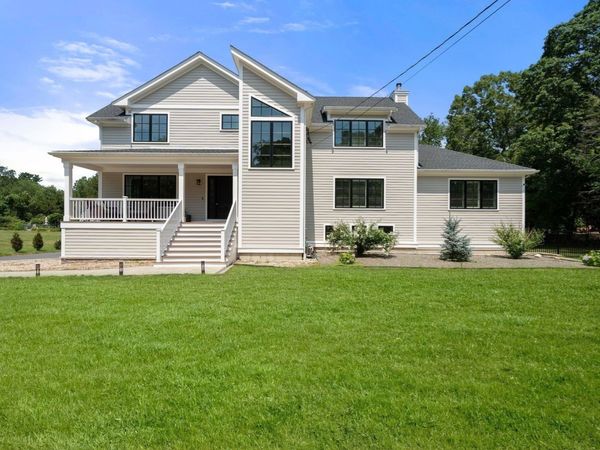 54 Meadowbrook Road, Westwood, MA 02090