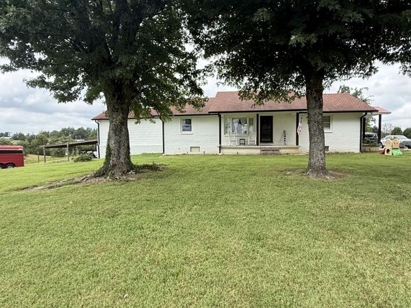 1487 Boyd Rd , Lafayette, TN 37083