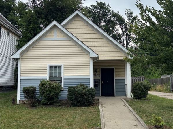 3583 E 76th Street , Cleveland, OH 44105