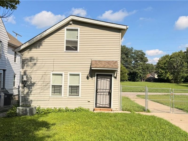 3624 E 59th Street, Cleveland, OH 44105 Photo 4