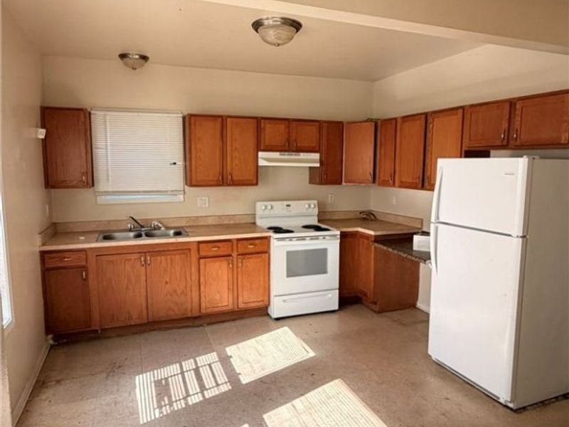 3624 E 59th Street, Cleveland, OH 44105 Photo 9