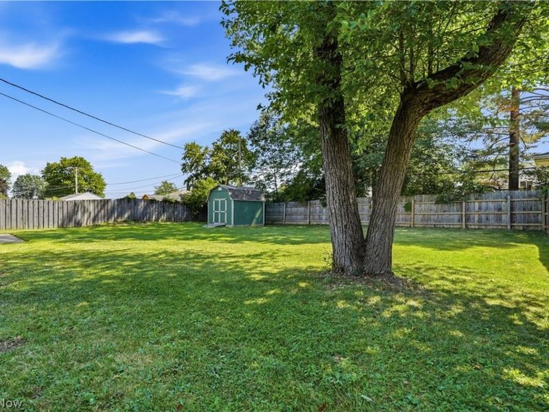 8985 Big Creek Parkway, Strongsville, OH 44149 Photo 36