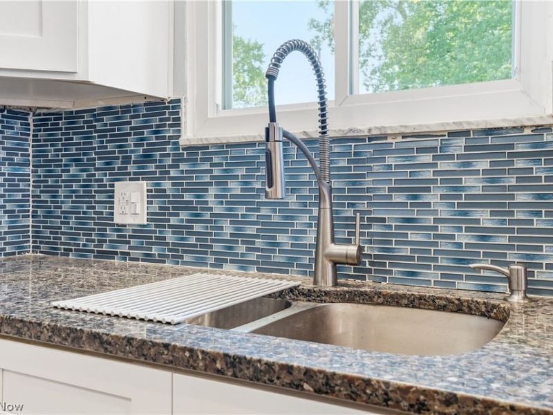 8985 Big Creek Parkway, Strongsville, OH 44149 Photo 6