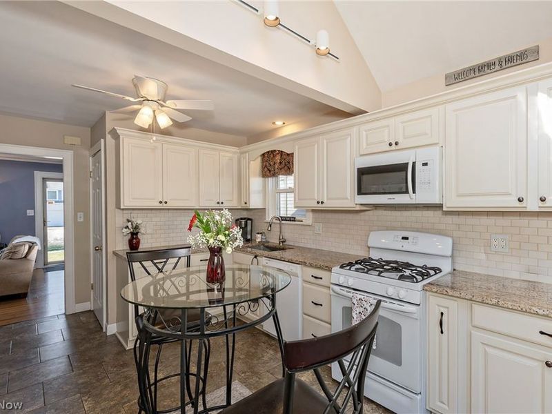 5195 Spencer Road, Lyndhurst, OH 44124 Photo 18