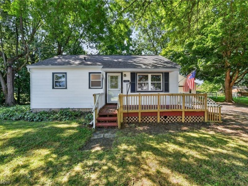 120 Coulter Street, Creston, OH 44217 Photo 4