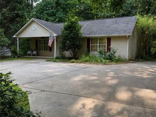 5635 Lakeview Court, Gainesville, GA 30506