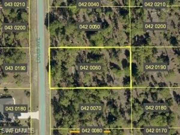 1112 Louis AVE , LEHIGH ACRES, FL 33972
