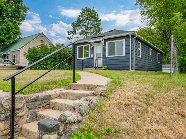 606 NW 7th Avenue, Grand Rapids, MN 55744