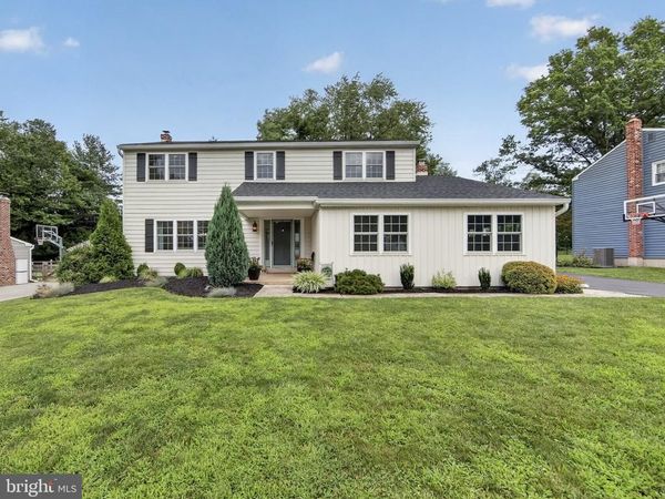 75 HAWTHORNE LANE , PHOENIXVILLE, PA 19460