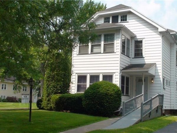 1067 N Winton Road , Rochester, NY 14609
