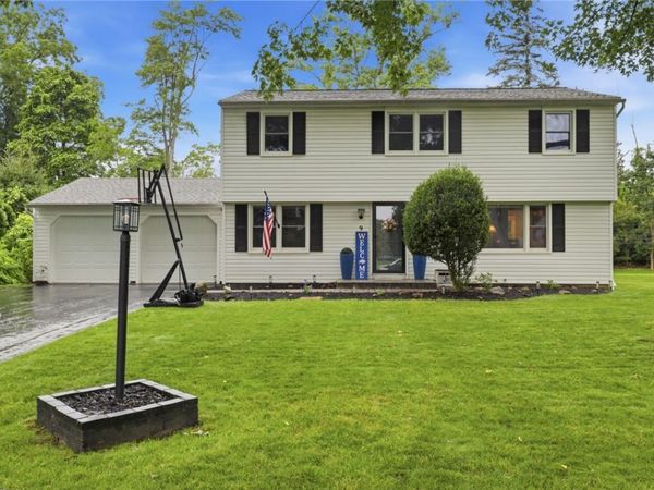 9 Buckwheat Dr Drive, Fairport, NY 14450