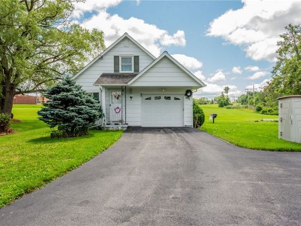 595 Erie Station Road, Rochester, NY 14586