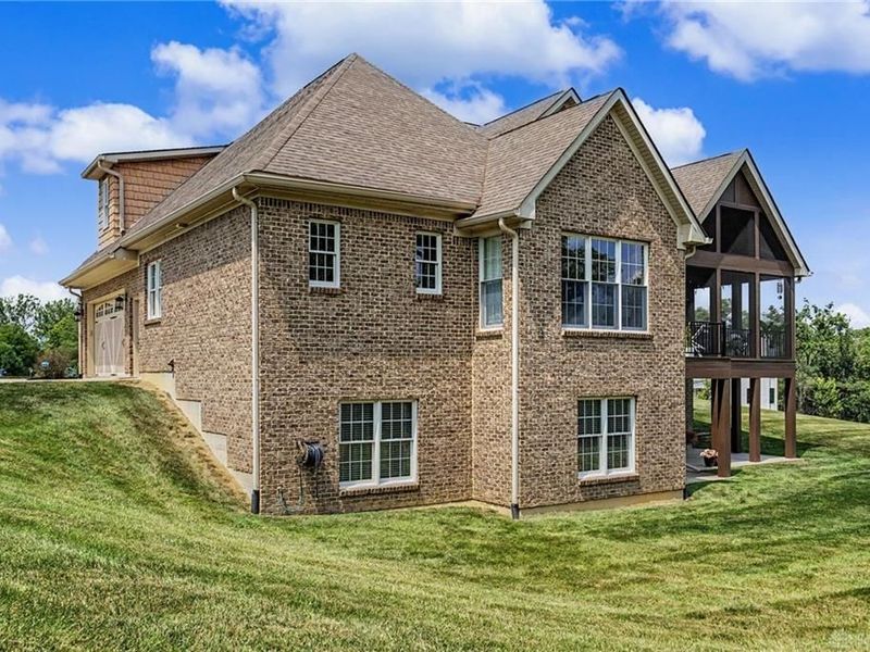 196 Blue Jay Way, Chester Township, OH 45177 Photo 74