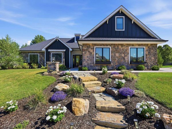 8405 Legends Parkway, Fort Wayne, IN 46835