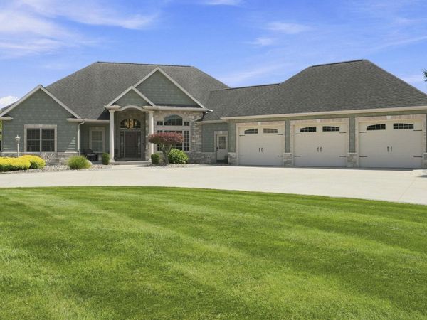 30306 Copperfield Lane, Granger, IN 46530