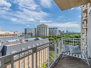 3225 Turtle Creek Boulevard, Unit 1040, Dallas, TX 75219