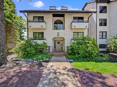 45 MIDLAKE DRIVE, Unit 102, LAKE HARMONY, PA 18624