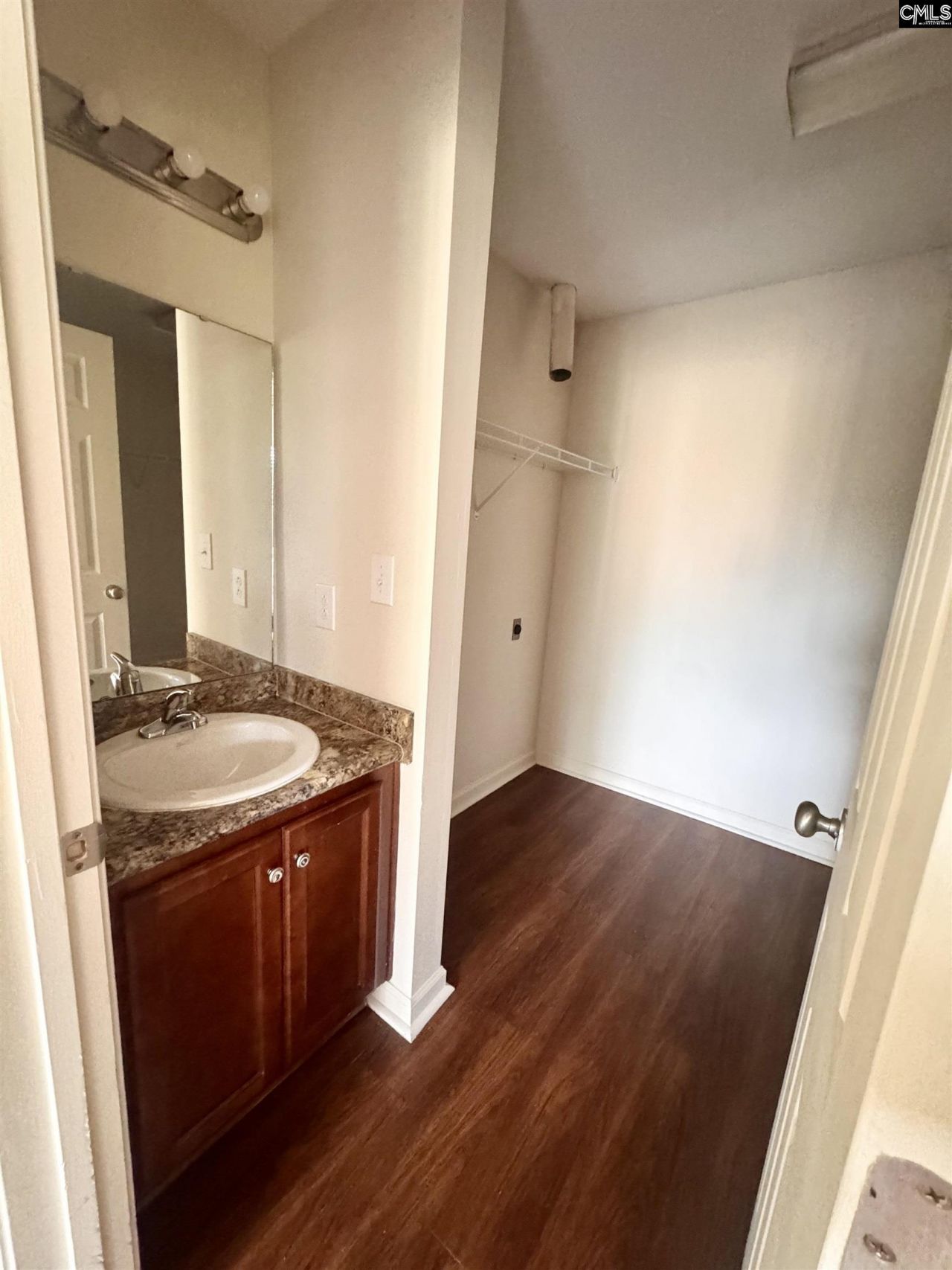 522 Menlo Drive  Photo 14