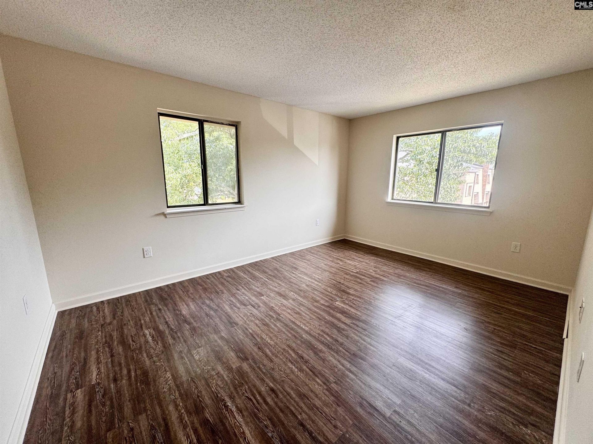 522 Menlo Drive  Photo 15