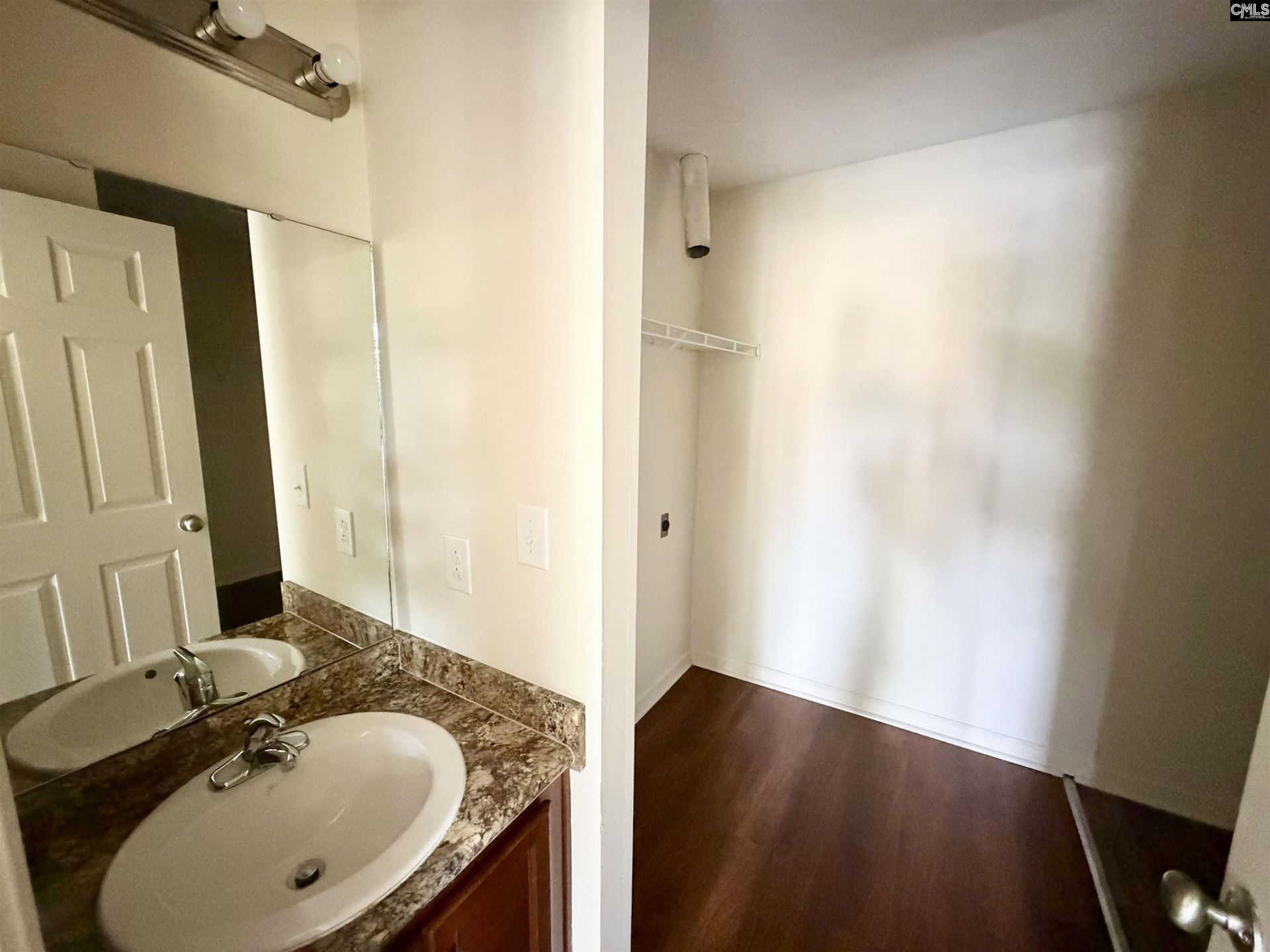 522 Menlo Drive  Photo 8