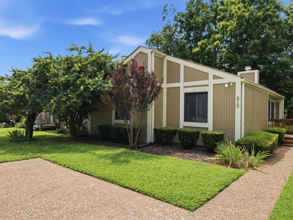 815 Williamsburg West Dr, Nashville, TN 37221