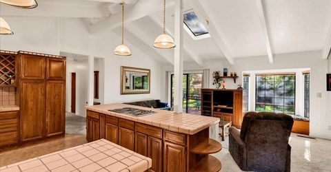 2178 Harvard Avenue, South Lake Tahoe, CA 96150 Photo