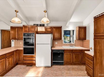 2178 Harvard Avenue, South Lake Tahoe, CA 96150 Photo
