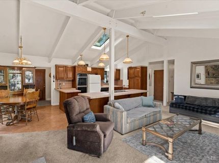 2178 Harvard Avenue, South Lake Tahoe, CA 96150 Photo