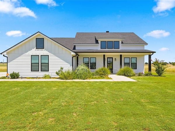 803 Willow Moon Ranch Road, Crawford, TX 76638