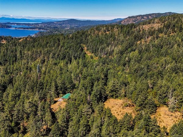 5036 Glinz Lake Rd , Sooke, BC V9Z 0E3