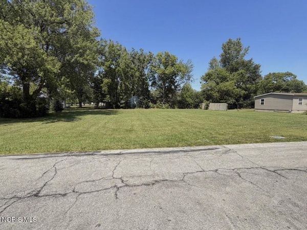12472 Gloria Street , Perrysburg, OH 43551