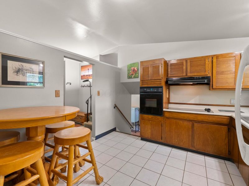 1461 Norma Road, Columbus, OH 43229 Photo 2