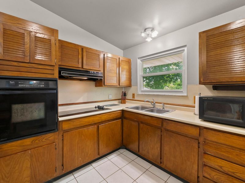 1461 Norma Road, Columbus, OH 43229 Photo 3