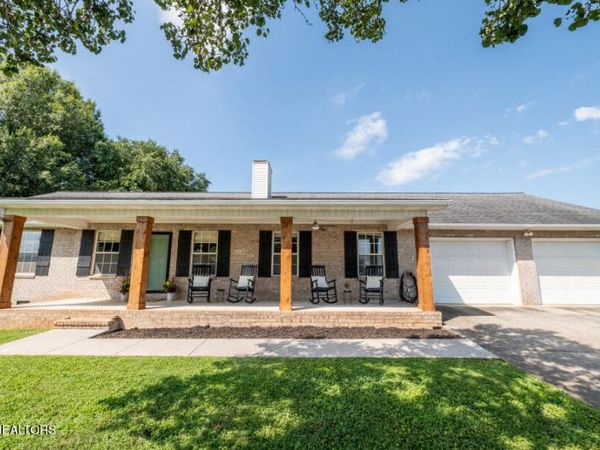 409 Hiddenbrook Lane, Maryville, TN 37804