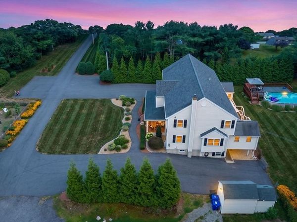 360 Myricks St, Taunton, MA 02718